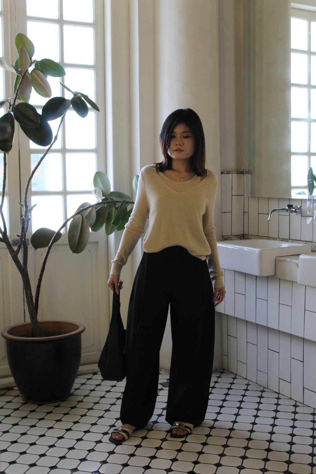 Erina Curved Suit Pants (Black)