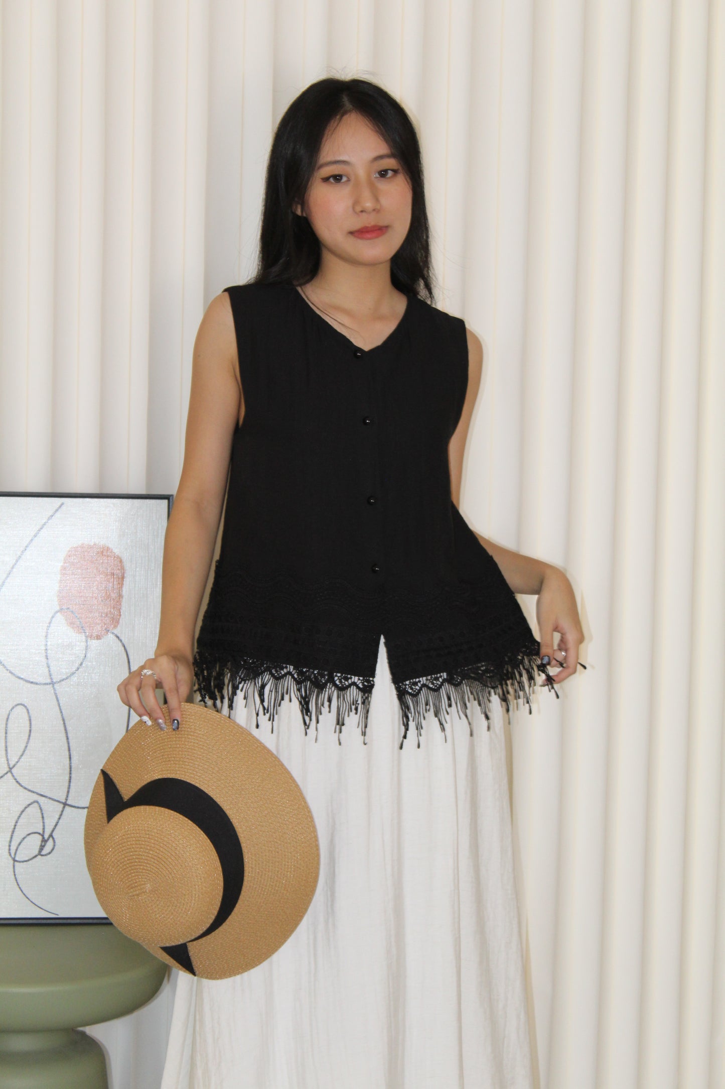 Canny Frayed Lace Vest Top (Black)