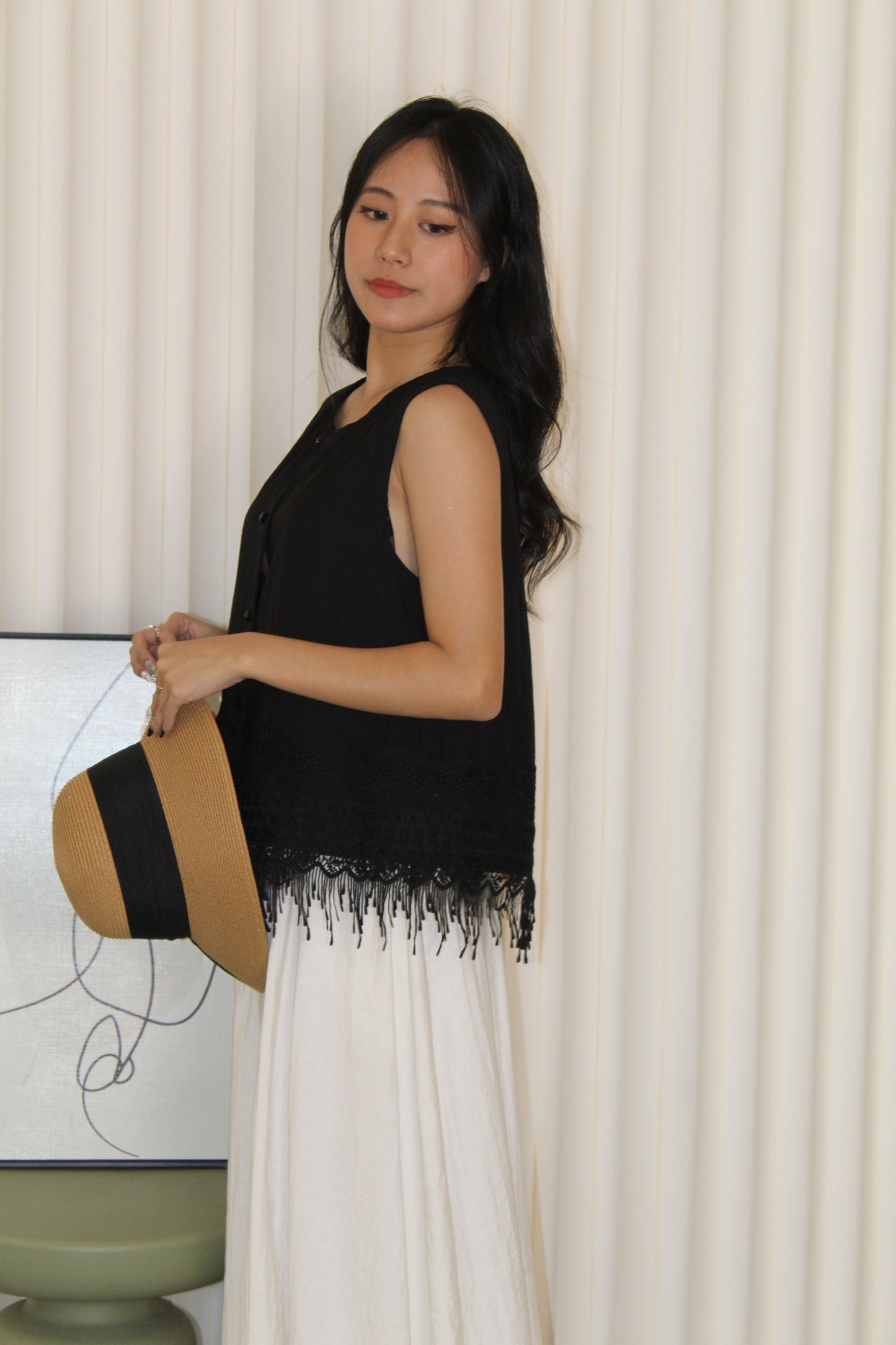 Canny Frayed Lace Vest Top (Black)