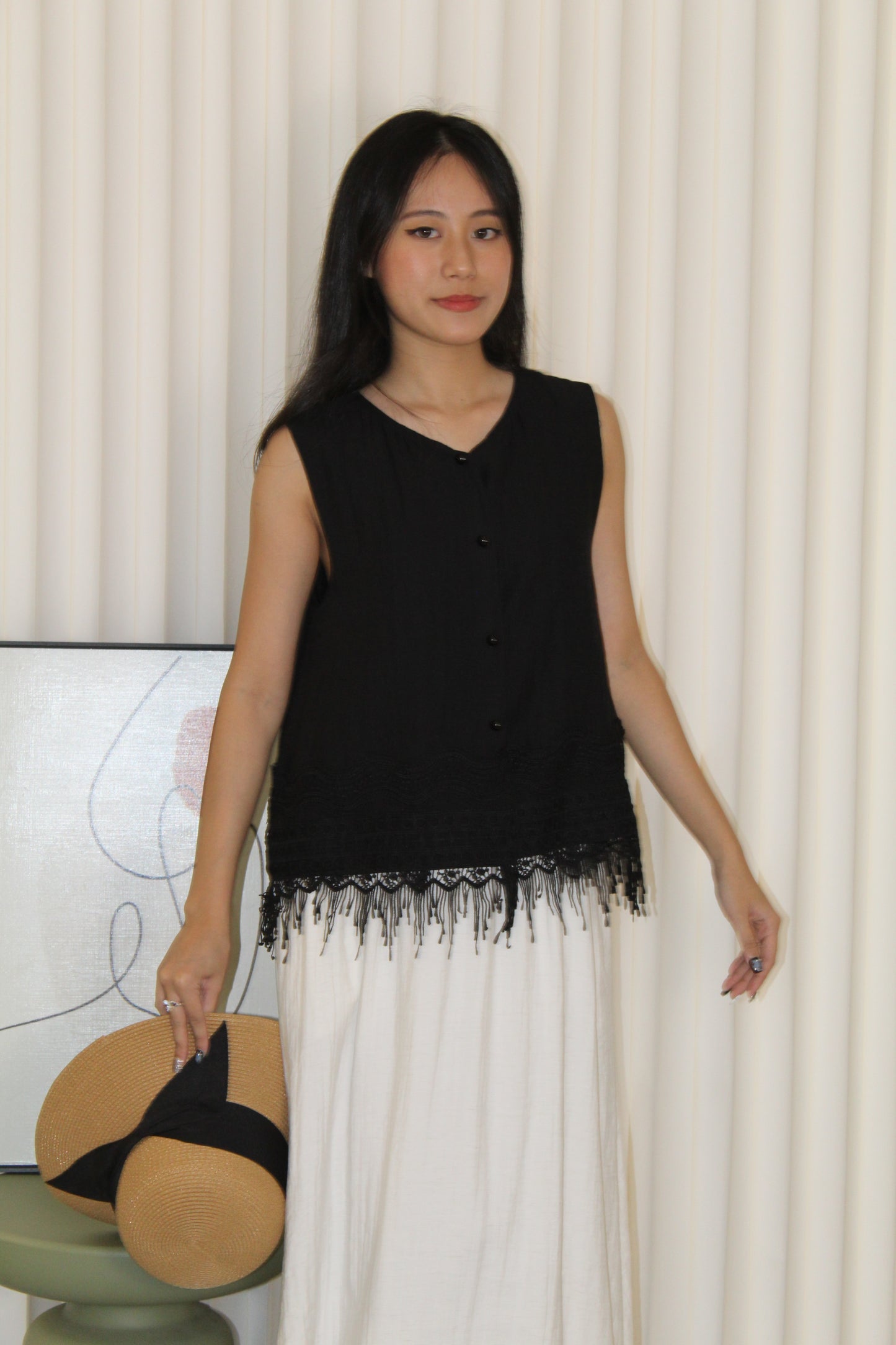 Canny Frayed Lace Vest Top (Black)