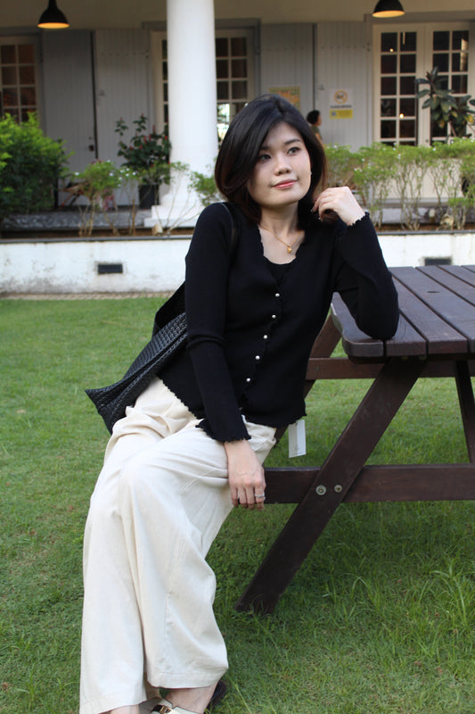 Juliette Pearl Knit Top (Black)