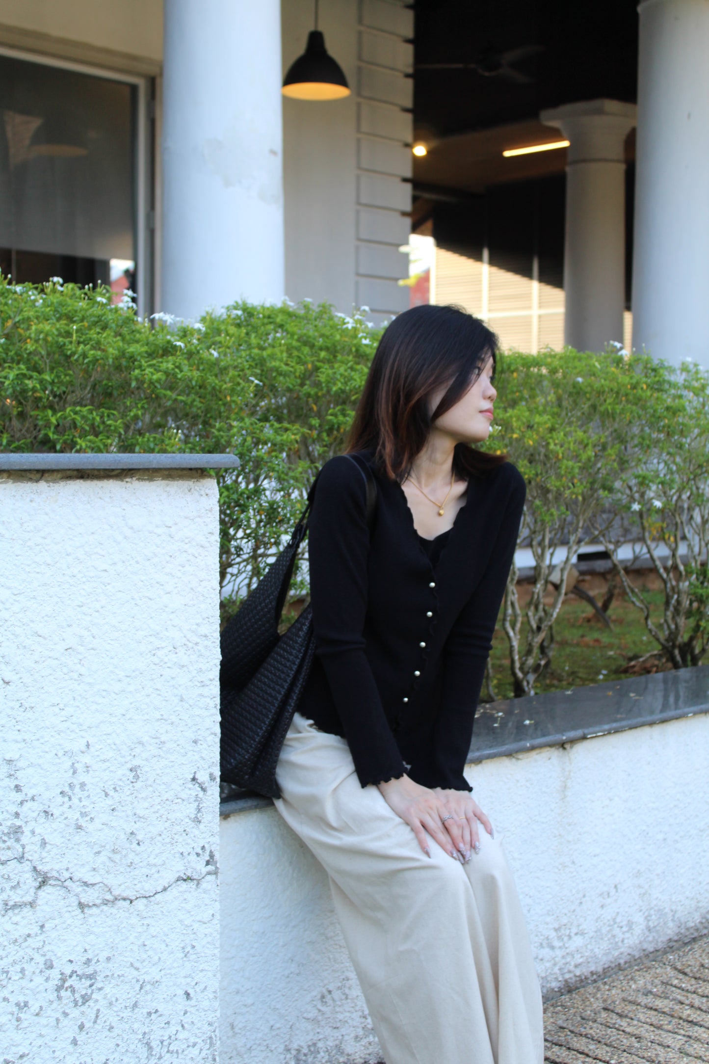 Juliette Pearl Knit Top (Black)