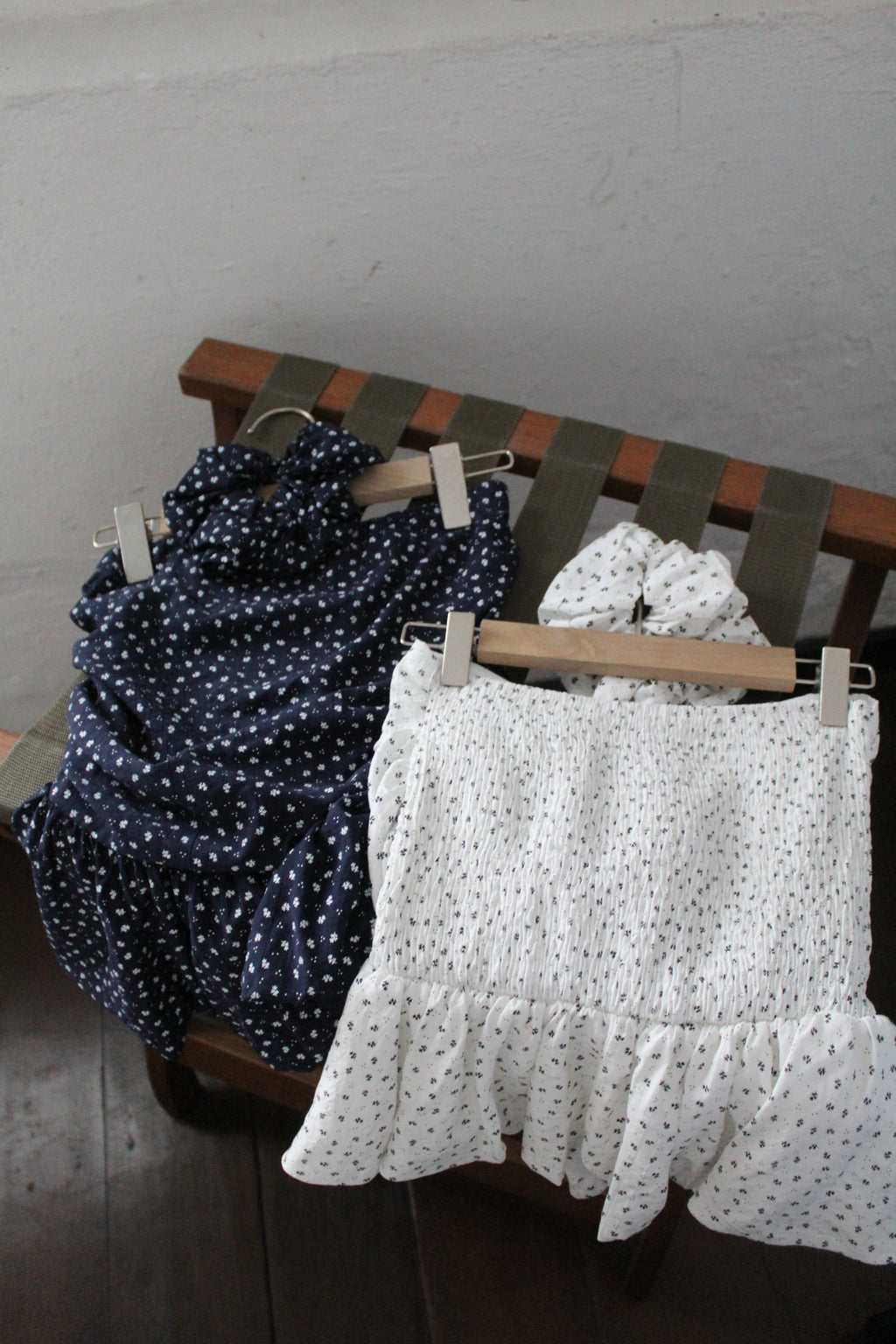 Rosalyn Floral Tube Flare Top (White)