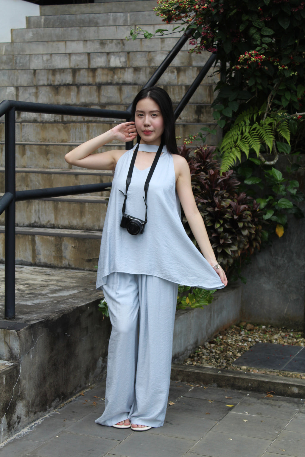 Vivienne Halter Two Piece Pants Set (Black)