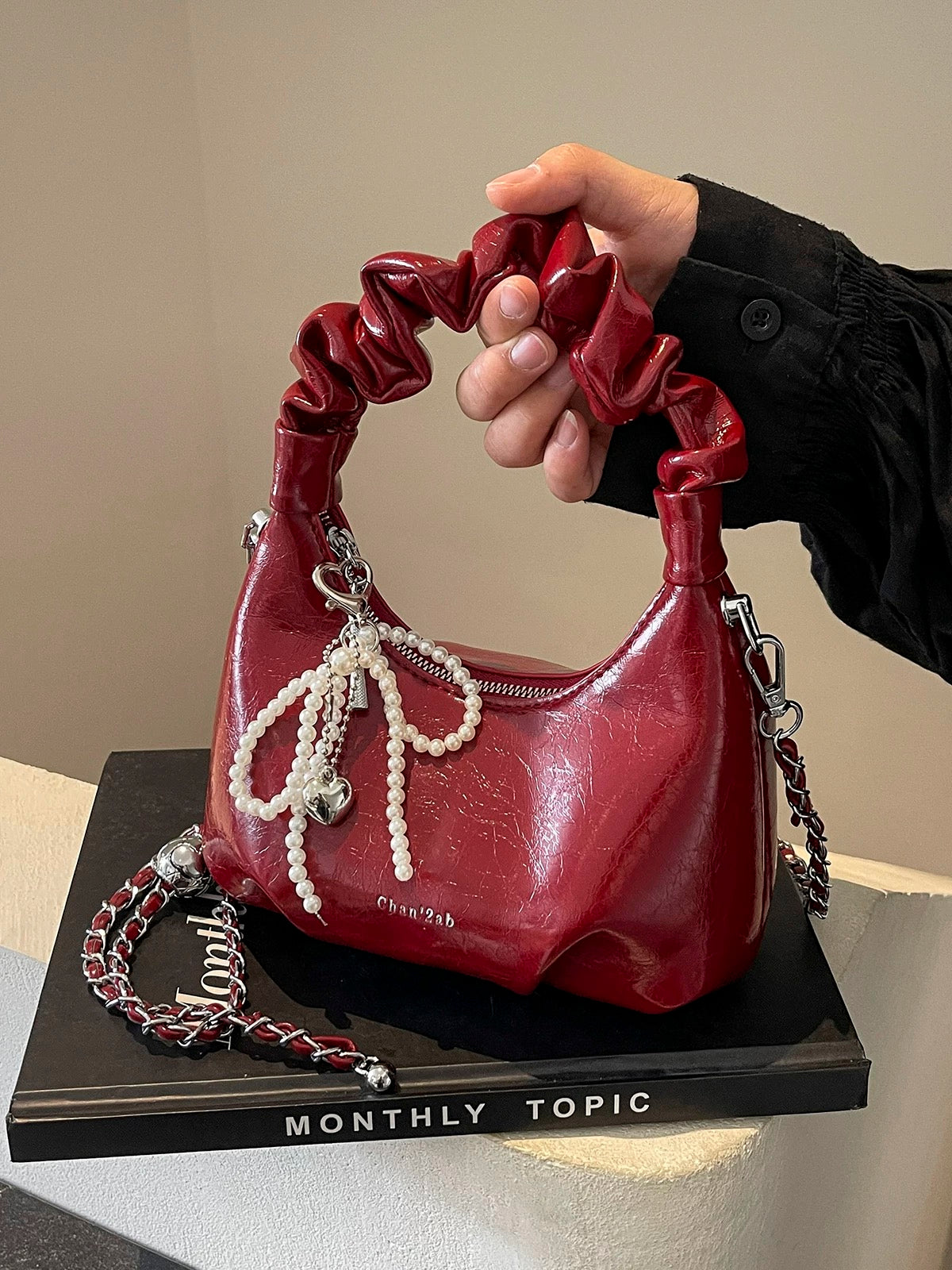 Dumpling Bag with handle (Red)