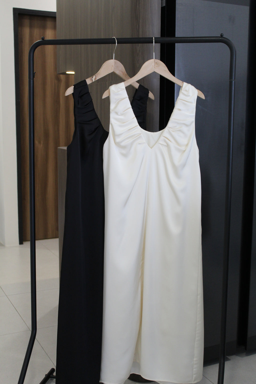 Georgie Satin Midaxi Dress (Black)