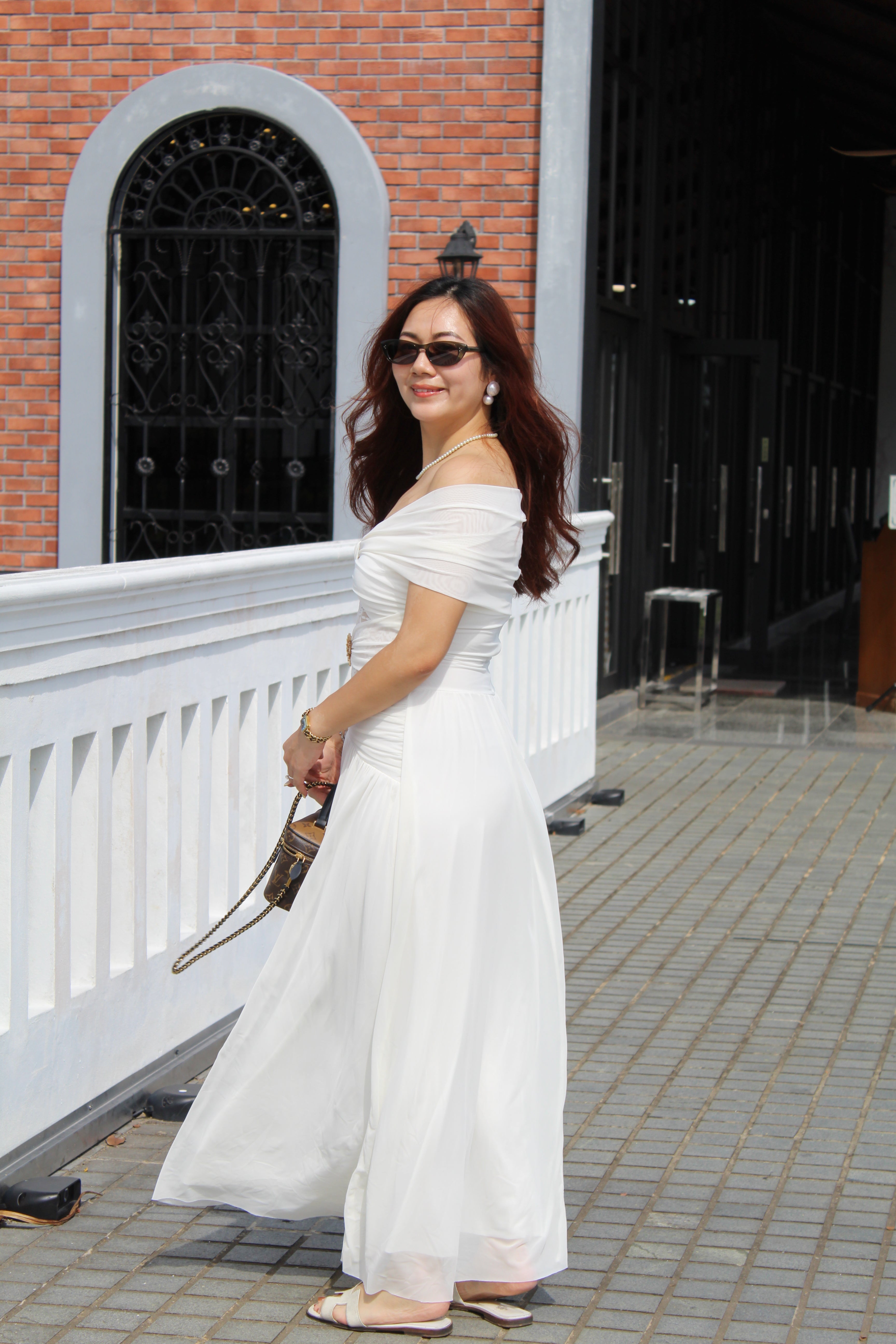 Kathryn Off Shoulder Maxi Dress (White)