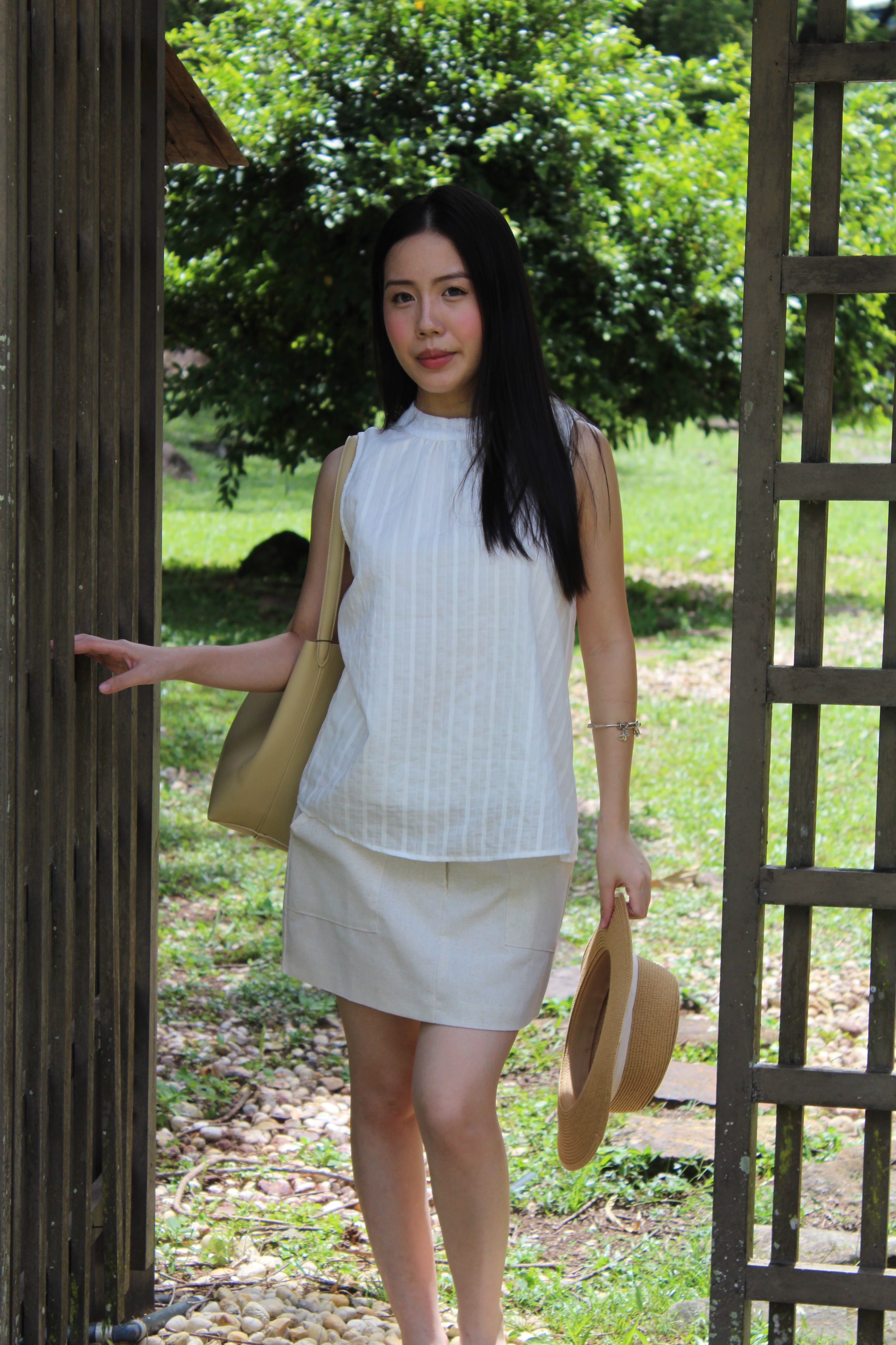 Gracie Round Neck Stripes Top (White)