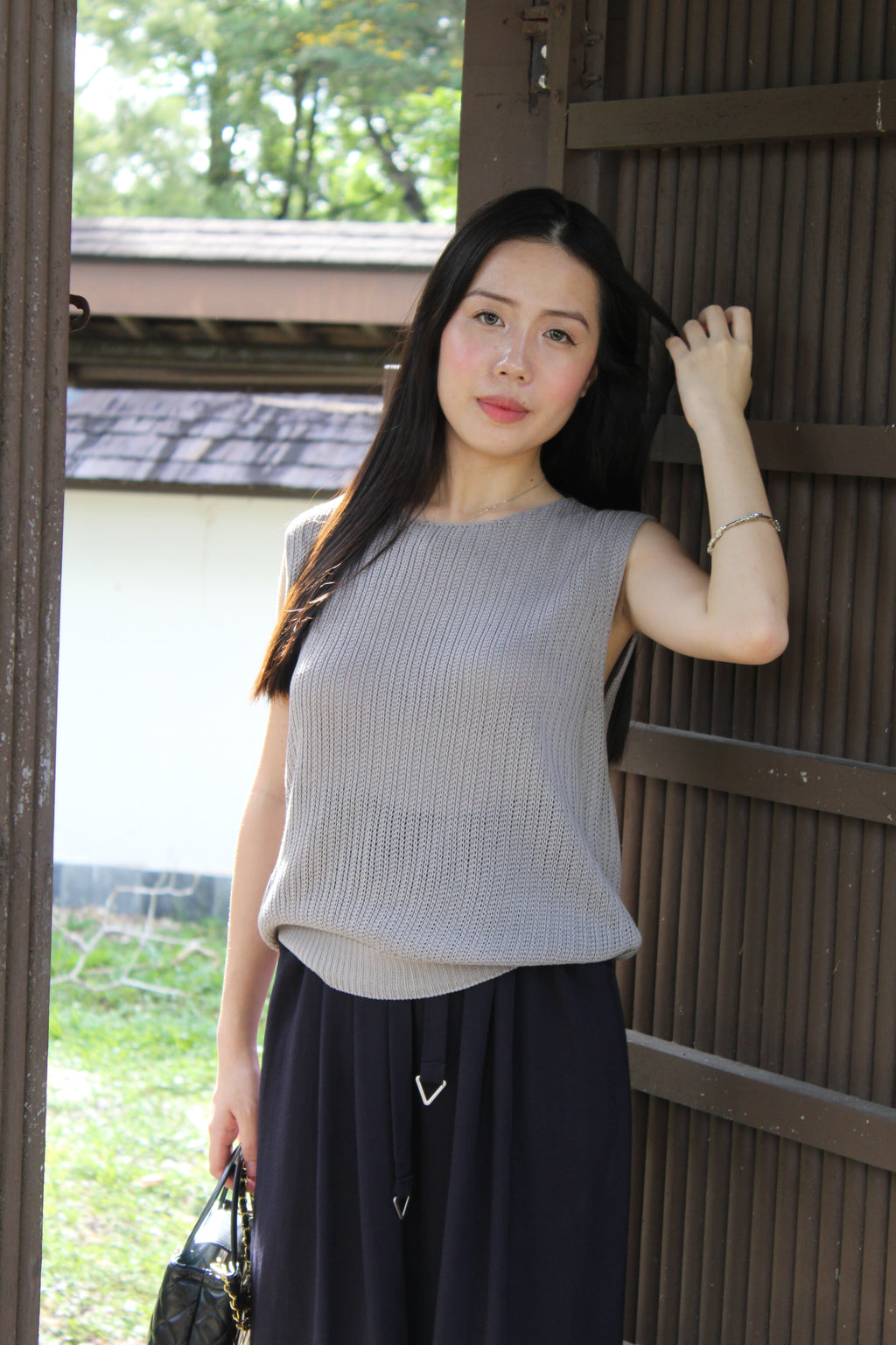 Paloma Knit Sleeveless Top (Navy)